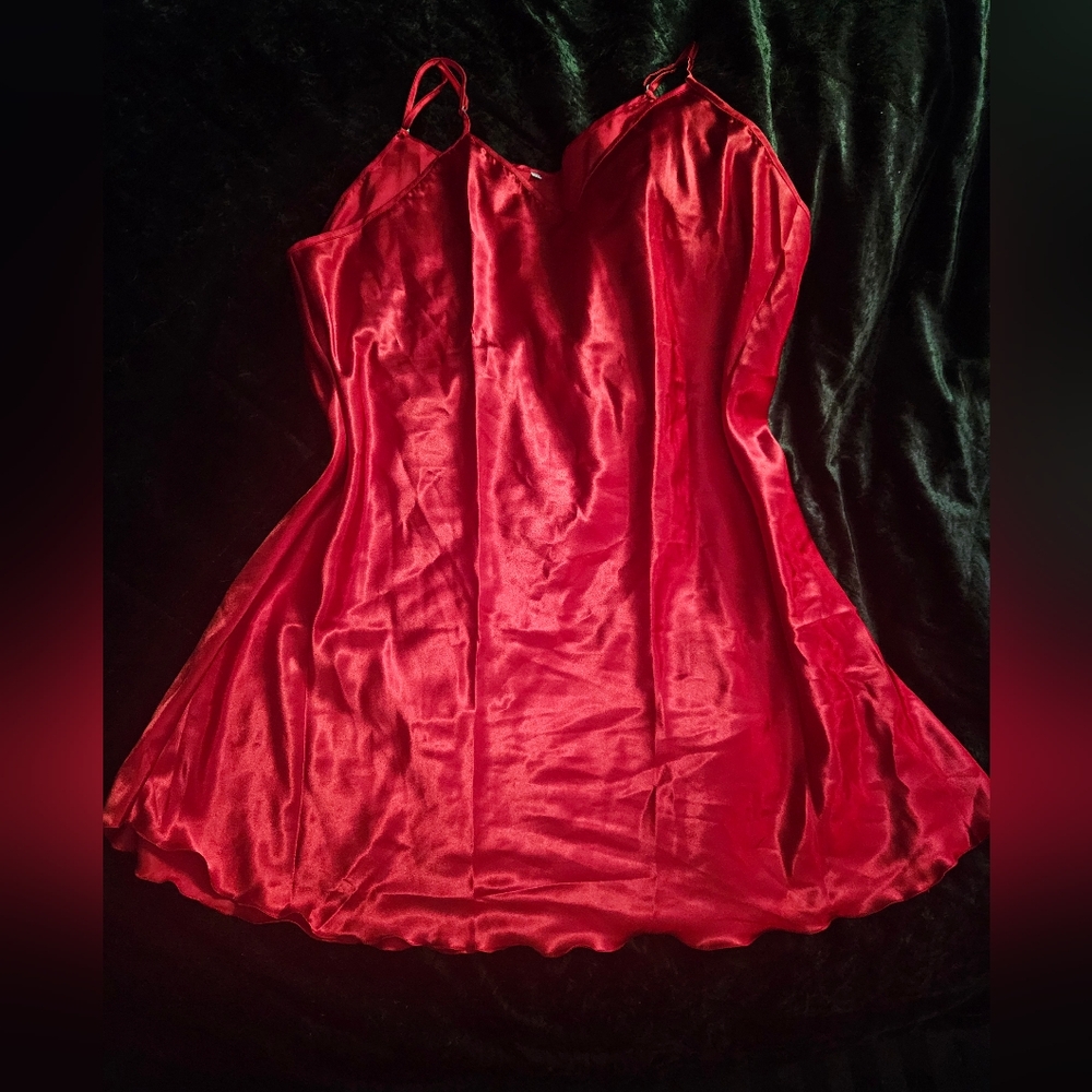 Red silk satin slip - size 3XL